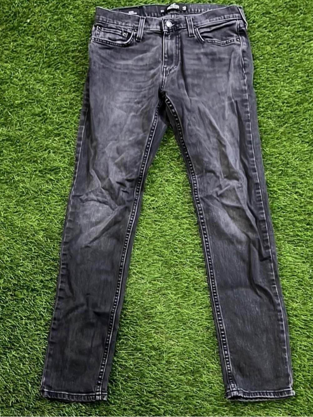 Hollister Men's Skinny Jeans in Washed Black